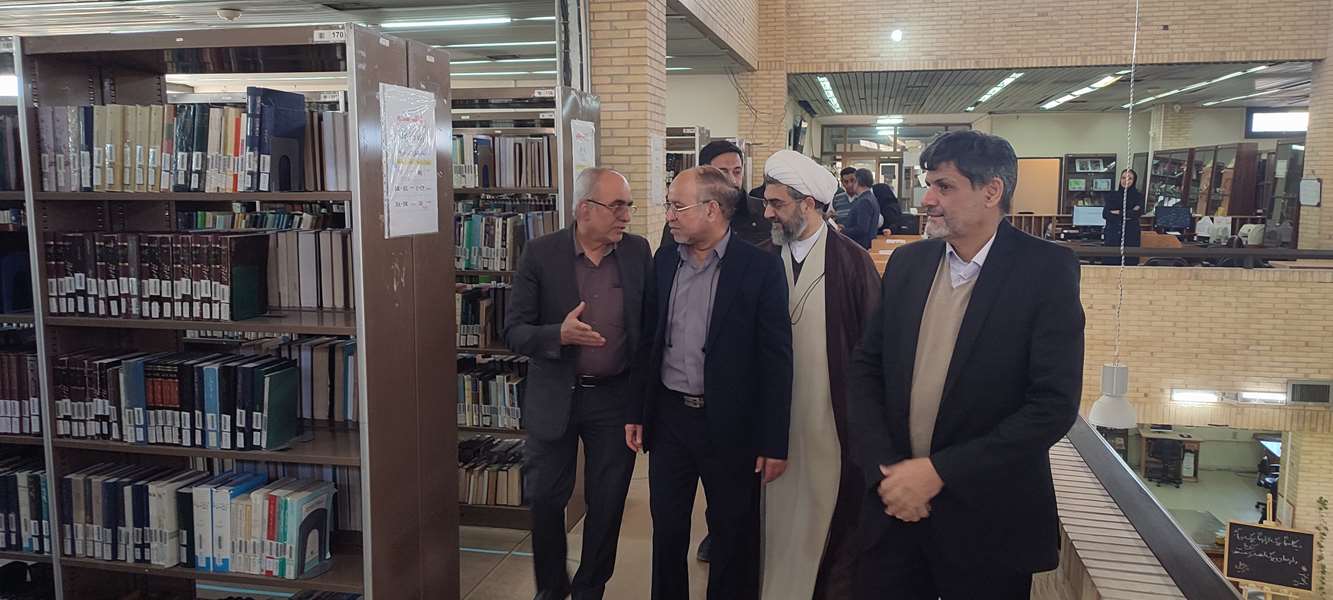 جلسه هیات رئیسه محترم دانشگاه در کتابخانه مرکزی
